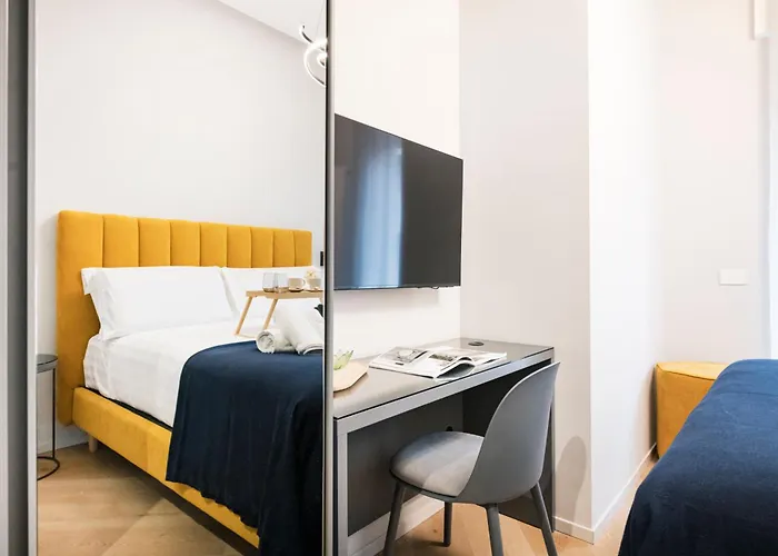 Easylife * Milano